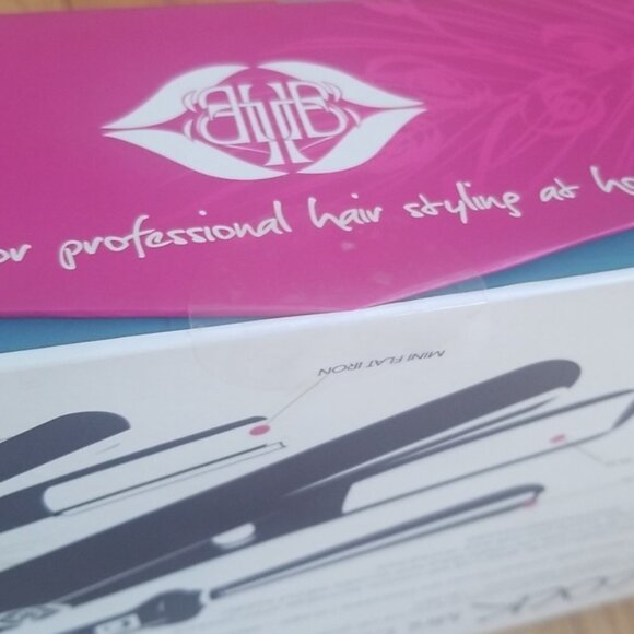 Beyond The Beauty Limited Edition Peacock Ceramic Curling and Flat Iron 3PC Set - Picture 9 of 9